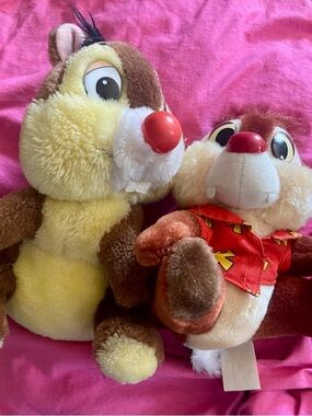 Vintage Disneyland Dale Plush Chipmunk Plushes - excellent condition